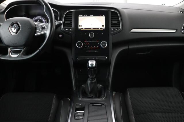 Renault MEGANE 1.2 TCe Bose | Trekhaak | Navigatie | Camera | Half leder | Keyless | Dodehoek detectie | Massage | Cruise control | Climate control