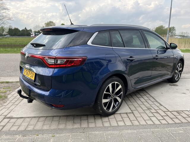 Renault MEGANE Estate 1.3 TCe 140 PK Bose / Trekhaak / Keyless / Camera / Blind spot warning / Climate / Lane assist / 17'' LMV /