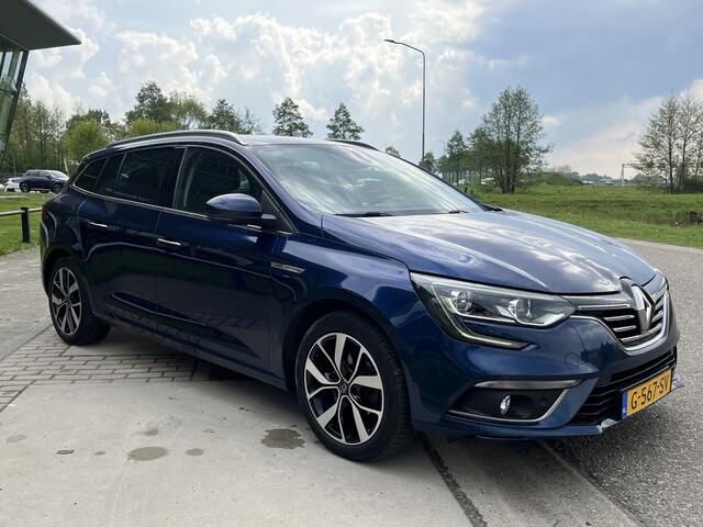 Renault MEGANE Estate 1.3 TCe 140 PK Bose / Trekhaak / Keyless / Camera / Blind spot warning / Climate / Lane assist / 17'' LMV /