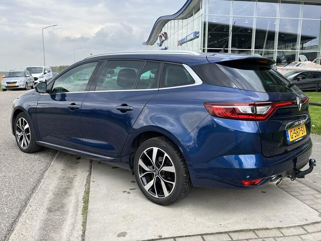 Renault MEGANE Estate 1.3 TCe 140 PK Bose / Trekhaak / Keyless / Camera / Blind spot warning / Climate / Lane assist / 17'' LMV /
