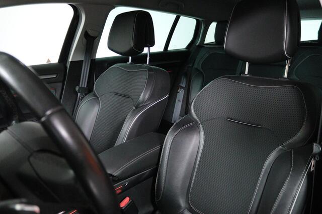Renault MEGANE Estate 1.2 TCe Bose, Navigatie, Cruise Control, Keyless, Sfeerverlichting, LED, BTW Auto!