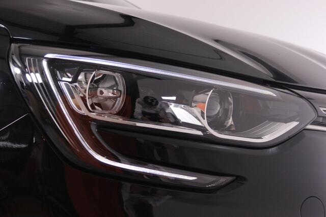 Renault MEGANE Estate 1.2 TCe Bose, Navigatie, Cruise Control, Keyless, Sfeerverlichting, LED, BTW Auto!