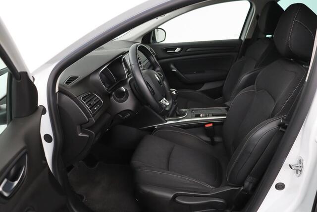 Renault MEGANE 1.3 TCe Limited | Carplay | Keyless | Navigatie | Climate control | Parkeerhulp | Cruise control | DAB | Bluetooth