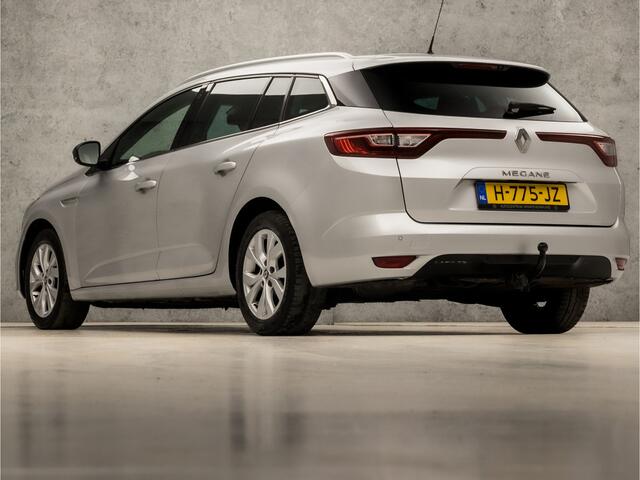Renault MEGANE Estate 1.3 TCe Limited Sport 141Pk Automaat (APPLE CARPLAY, VIRTUAL COCKPIT, NAVIGATIE, CLIMATE, SPORTSTOELEN, GETINT GLAS, TREKHAAK, PARKEERSENSOREN, NIEUWSTAAT)