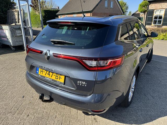 Renault MEGANE Estate 1.3 TCe Limited B