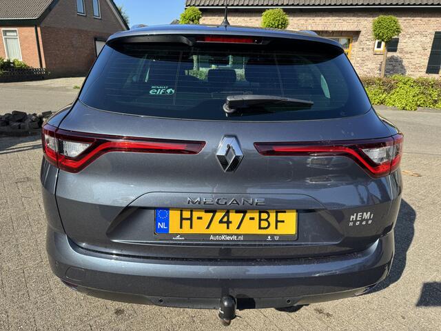 Renault MEGANE Estate 1.3 TCe Limited B