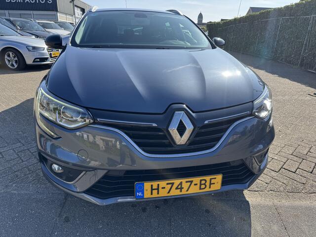 Renault MEGANE Estate 1.3 TCe Limited B