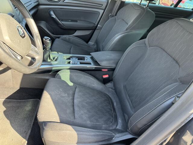 Renault MEGANE Estate 1.3 TCe Limited B