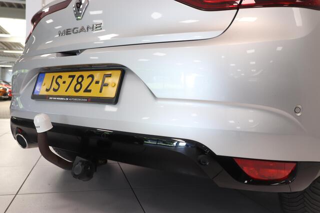 Renault MEGANE 1.5 dCi Bose | Camera | Climatronic | Navigatie | Trekhaak | Dealer onderhouden |
