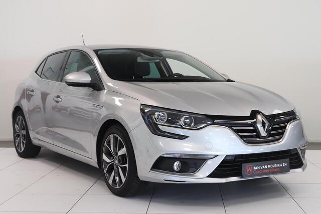 Renault MEGANE 1.5 dCi Bose | Camera | Climatronic | Navigatie | Trekhaak | Dealer onderhouden |