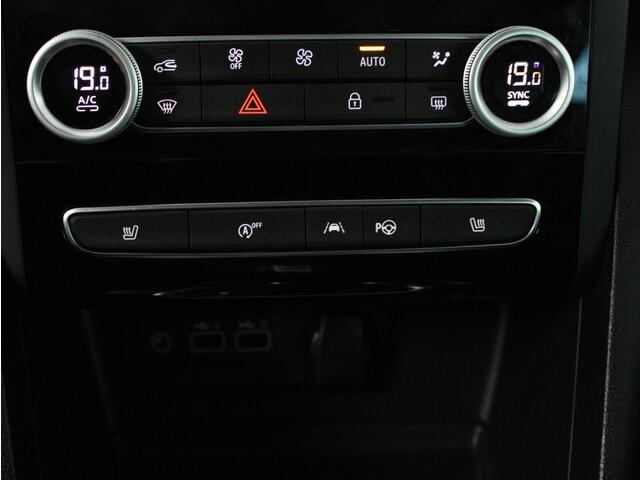 Renault MEGANE Estate 1.3 TCe 140 EDC Techno Navi | Camera | Clima | Stoelverwarming |