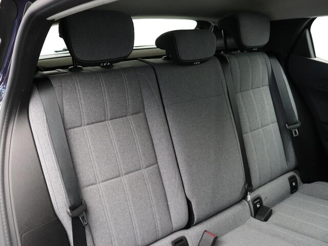 Renault MEGANE E-Tech comfort range Evolution 60 kWh | Navigatie | Stoel- en stuurwielverwarming | Parkeersensoren rondom |