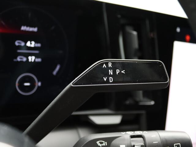 Renault MEGANE E-Tech comfort range iconic 60 kWh | Active driver assist | Blind spot warning | Smart rear view mirror |