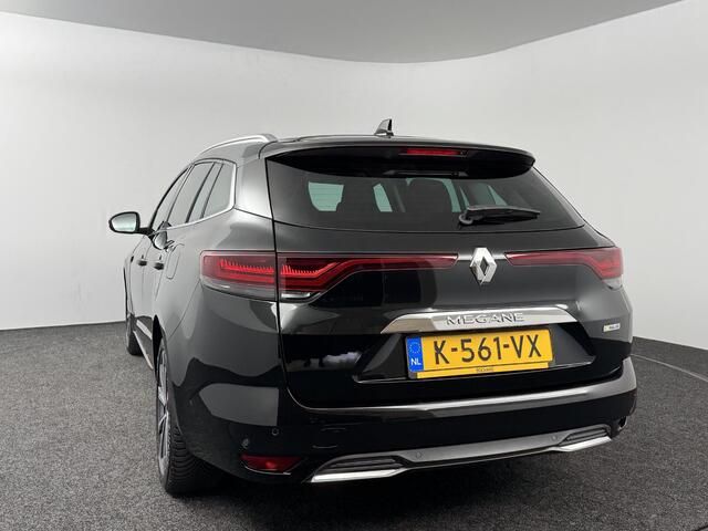 Renault MEGANE Estate 1.6 E-Tech Plug-In Hybrid 160 R.S. Line | Head-up Display | BOSE | Achteruitrijcamera |