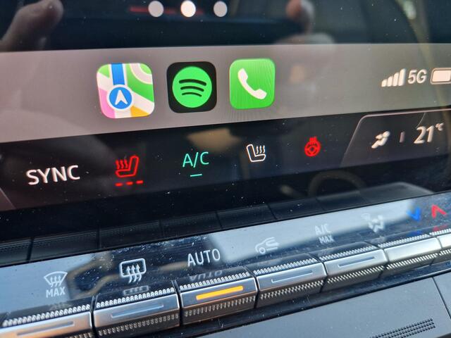 Renault MEGANE E-Tech EV60 Optimum Charge Iconic / Full Options / Achteruitrijcamera / Sensoren Rondom / Harman Kardon /