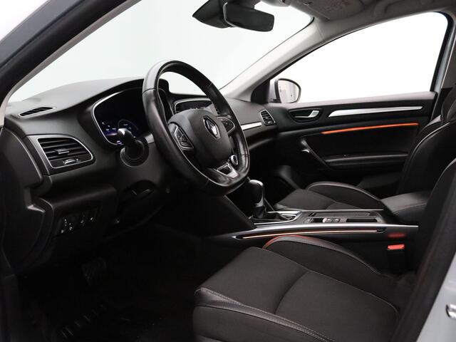 Renault MEGANE Estate E-Tech Plug-In Hybrid 160pk Techno Camera | Cruise | Navi | Parkeersens. v+a | Stoel-/stuurverw.