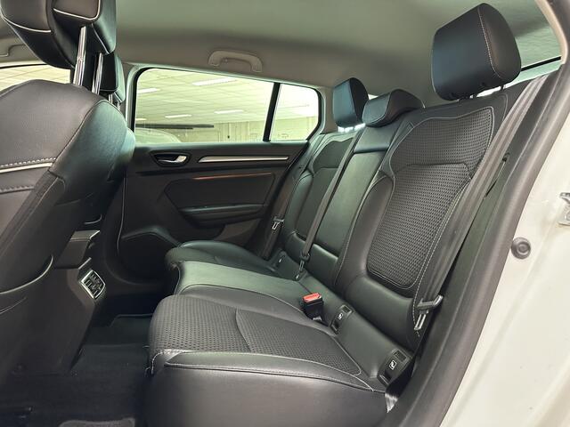 Renault MEGANE Estate 1.3 TCe Bose/ Trekhaak/ 17'' LMV/ Apple + Android/ Keyless/ Camera/ Lane-Assist./ Dode-Hoek DET./ Half-Leder/ PDC V+A/ Navi/ Clima/ Cruise/ Isofix/ Extra getint glas.