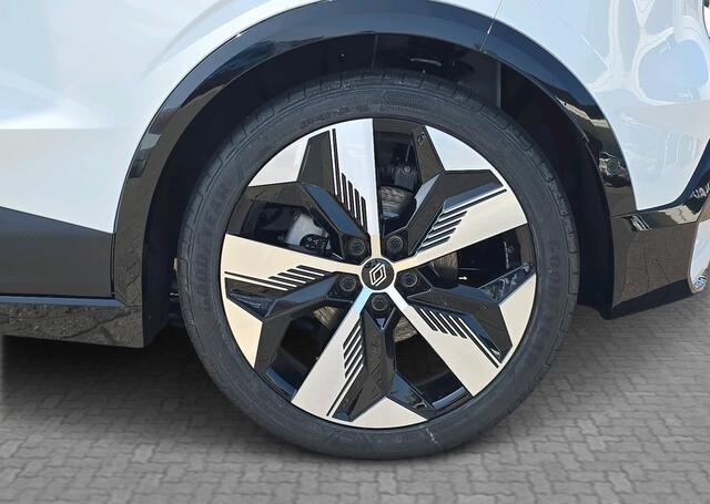 Renault MEGANE E-Tech comfort range techno 60 kWh - Pack winter techno / pack advanced drive assist & augmented vision / Harman Kardon Premium Audio 12'' / elektrisch verwarmbaar stuurwiel / two-tone kleurstelling