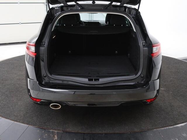 Renault MEGANE 1.3 TCe Bose | Camera | Keyless | Carplay | Navigatie | Sfeerverlichting | Cruise Control | Climate control | Dodehoek detectie