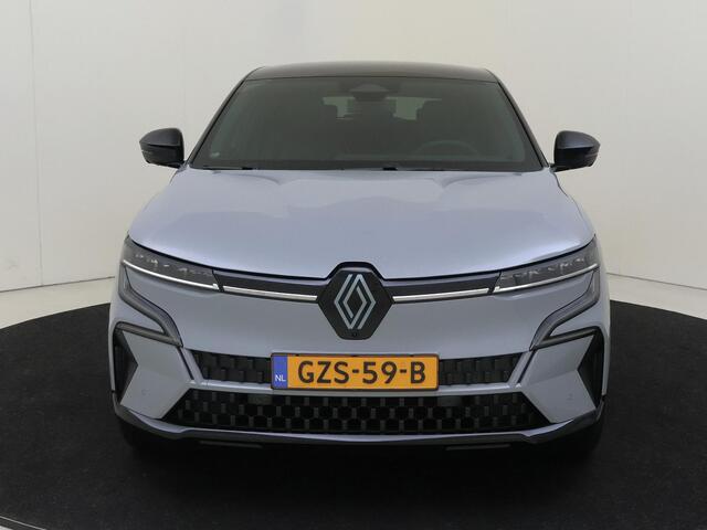Renault MEGANE E-Tech comfort range iconic 60 kWh | Lederen bekleding | Adaptieve Cruisecontrol | Smart Rear View Mirror | Rondom Camera |