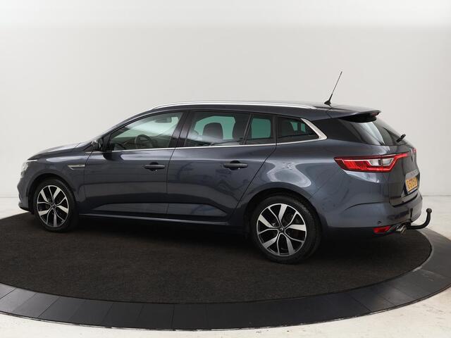 Renault MEGANE 1.3 TCe Bose | Trekhaak | Carplay | Climate control | Navigatie | Dodehoek detectie | Park Assist | Cruise control