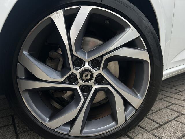 Renault MEGANE Estate 1.6 E-Tech Plug-In Hybrid 160 R.S. Line