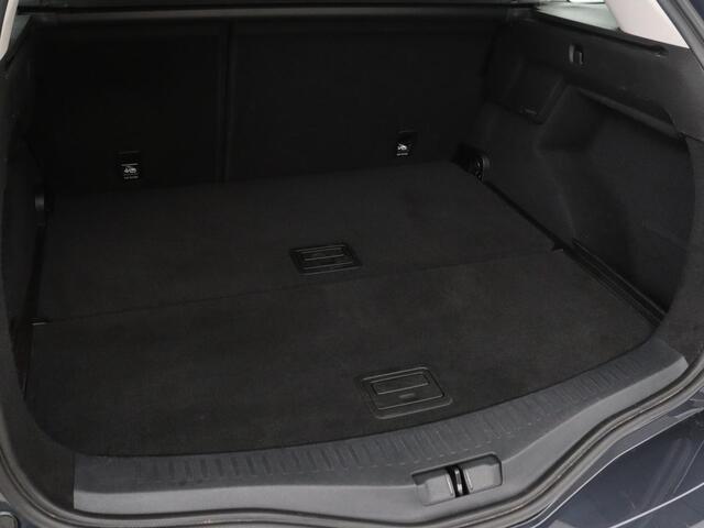 Renault MEGANE 1.3 TCe Business Zen | Automaat | Carplay | Camera | Full LED | Navigatie | Cruise control | Parkeerhulp | Climate control