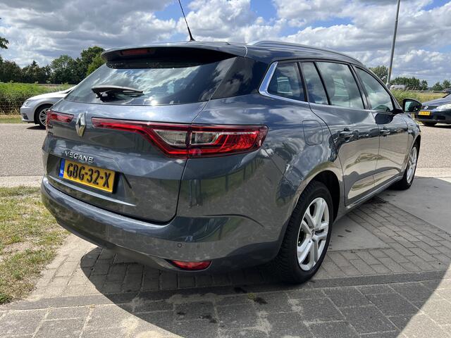 Renault MEGANE Estate 1.5 Blue dCi Business / Automaat / Cruise / Parkeersensoren V+A / Applecarplay - Androidauto /