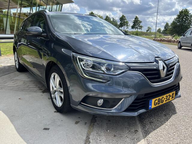 Renault MEGANE Estate 1.5 Blue dCi Business / Automaat / Cruise / Parkeersensoren V+A / Applecarplay - Androidauto /