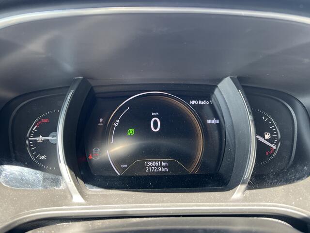 Renault MEGANE Estate 1.3 TCe Limited / Trekhaak / Keyless / Parkeersensor / Cruise / Applecarplay - Androidauto /
