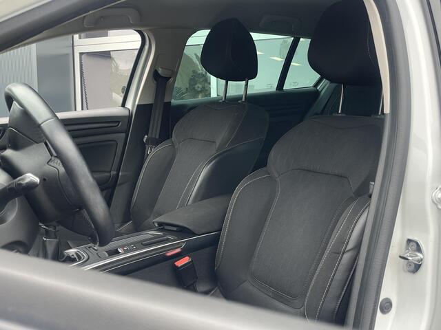 Renault MEGANE Estate 1.3 TCe Limited - 200PK - Cruise Control - Navigatie