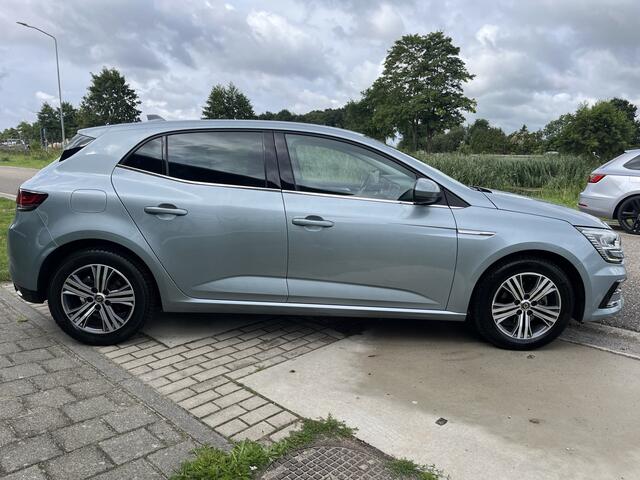 Renault MEGANE 1.3 TCe 140 PK Intens / Apple Carplay - Android Auto / Climate / PDC V+A / Keyless / 16'' LMV /
