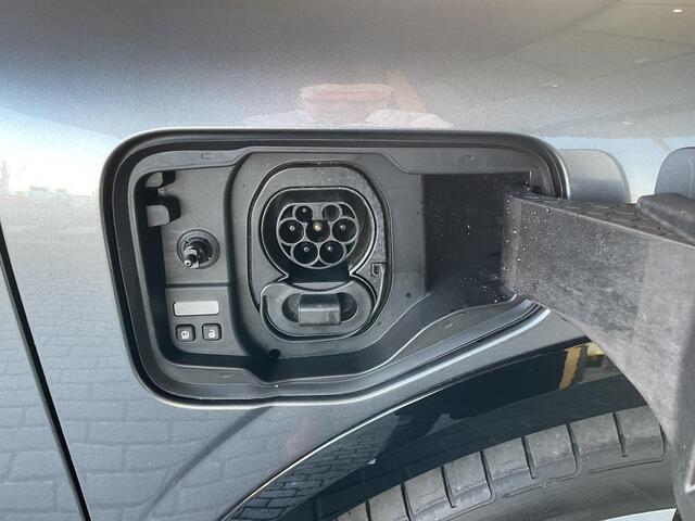 Renault MEGANE E-Tech EV60 Optimum Charge Iconic ACHTERUITRIJCAMERA / CRUISECONTROL / GROOTSTE SCHERM / APLE CARPLAY