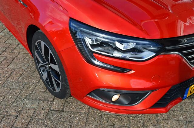 Renault MEGANE 1.3 TCe Bose