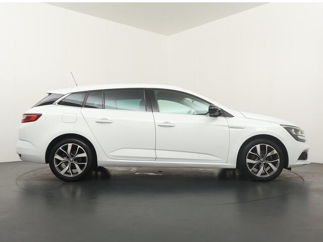 Renault MEGANE Estate 1.3 TCe Limited - 200PK - Cruise Control - Navigatie