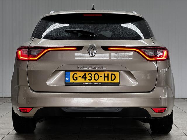 Renault MEGANE Estate 1.2 TCe Limited /DAB+! /Navi /Climat /Cruise /Elek. pakket /Bluetooth /Multi. LEDER Stuur /Regensensor /Extra getint glas /LED Dagrijverl. /Mistlampen /Dakrails /Armsteun /Isofix.