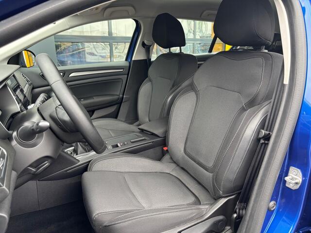 Renault MEGANE Estate 1.3 TCe 140 Equilibre Navigatie Parkeersensoren
