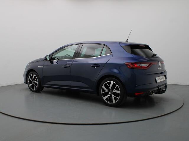 Renault MEGANE 140pk TCe BOSE Camera | Cruise | Navi | Parkeersens. v+a | Trekhaak