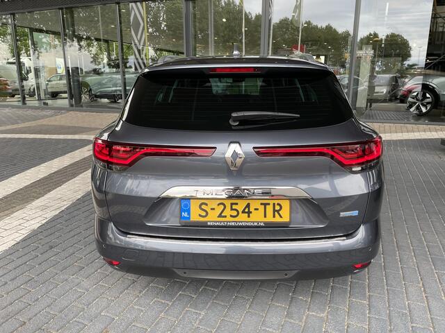 Renault MEGANE Estate 1.6 E-Tech Plug-In Hybrid 160 Intens / AUTOMAAT / NAVIGATIE / TREKHAAK/ PDC