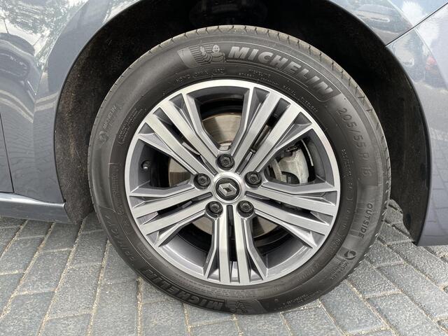 Renault MEGANE Estate 1.6 E-Tech Plug-In Hybrid 160 Intens / AUTOMAAT / NAVIGATIE / TREKHAAK/ PDC