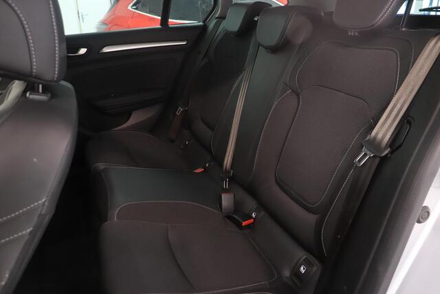 Renault MEGANE Estate 1.3 TCe 140 Techno | Camera | Stoelverwarming | Climate control | AppleCarplay AndroidAuto | Cruise control |