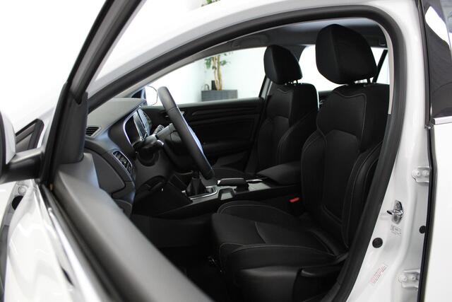 Renault MEGANE Estate 1.5 dCi Eco2 Zen | NL-AUTO+N.A.P! | NAVIGATIE | PDC-A | CLIMA | DAB-RADIO | CRUISE | LED | TEL |