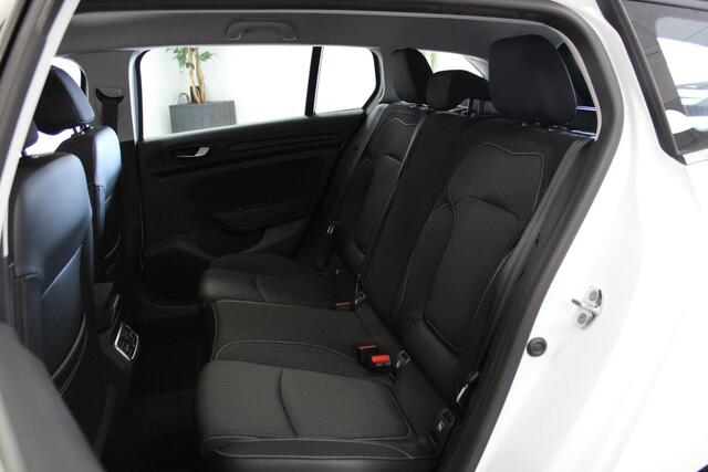 Renault MEGANE Estate 1.5 dCi Eco2 Zen | NL-AUTO+N.A.P! | NAVIGATIE | PDC-A | CLIMA | DAB-RADIO | CRUISE | LED | TEL |
