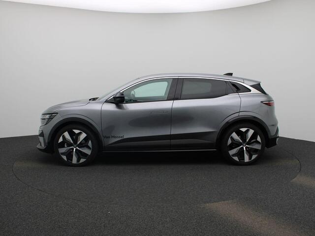 Renault MEGANE E-Tech comfort range techno 60 kWh | Pack Augmented Vision & Advanced Driving Assist | Pack Winter | Harman Kardon Audio | 20" LMV 'Soren' | Draadloze Smartphonelader | LED Pure Vision | Android Automotive | Keyless