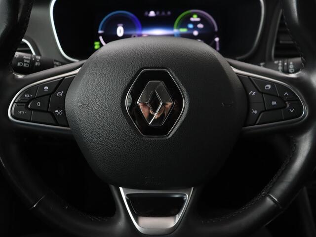 Renault MEGANE 1.6 E-Tech Plug-In Hybrid 160 | Stoelverwarming | Head-Up | Trekhaak | Adaptive cruise | Carplay | Digital Cockpit | Climate control | Navigatie | Keyless | PHEV | Plug In