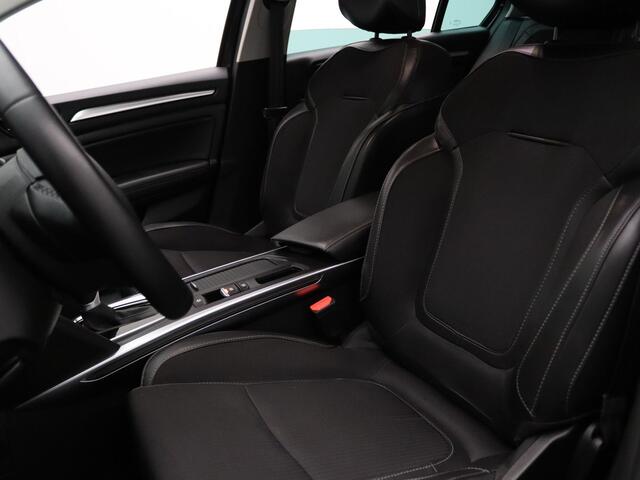 Renault MEGANE Estate E-Tech Plug-In Hybrid 160pk Techno Automaat Camera | Cruise | Navi | Parkeersens. v+a