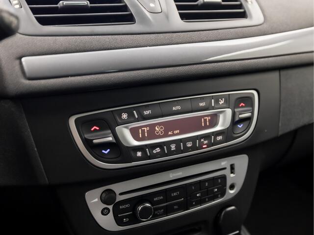 Renault MEGANE Estate 1.2 TCe Limited Sport (NAVIGATIE, CLIMATE, GETINT GLAS, CRUISE, SPORTSTOELEN, LM VELGEN, PARKEERSENSOREN, ARMSTEUN, NIEUWE APK, NIEUWSTAAT)