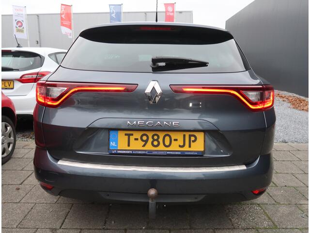 Renault MEGANE Estate 1.3 TCe Limited 115 Pk Benzine * Navigatie * Trekhaak * Vierseizoenenbanden * Climate & Cruise Control * Keyless Entry & Start * Vingerhoets; Vierde Generatie Eersteklas Service !