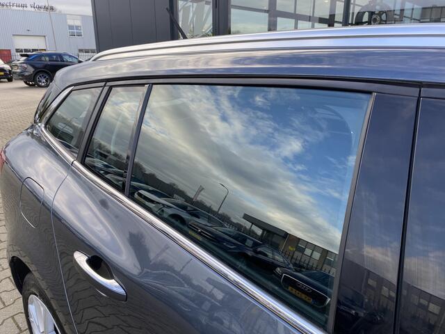 Renault MEGANE Estate 1.3 TCe 140 Equilibre App-Connect, Cruise Control & Climate Control
