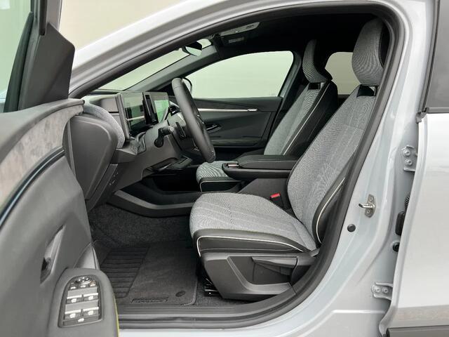 Renault MEGANE E-Tech Comfort Range | Techno | 60 kWh | 220PK | Nieuw met hoge korting!